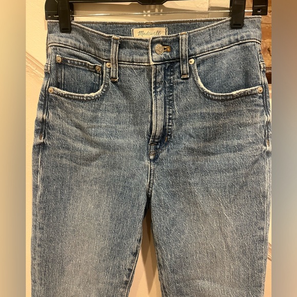 Madewell Perfect Vintage Jean in Enmore Wash Raw Hem Edition - Picture 6 of 9
